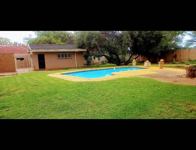 2 BEDROOM HOUSE FOR SALE IN ARCON PARK